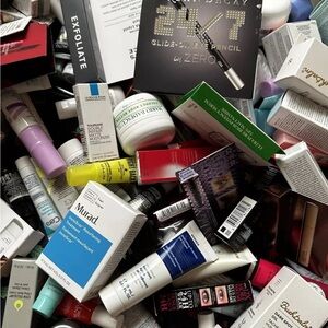 Designer Haircare,Skincare,Makeup, and more in travel, mini, sample size 40 pcs